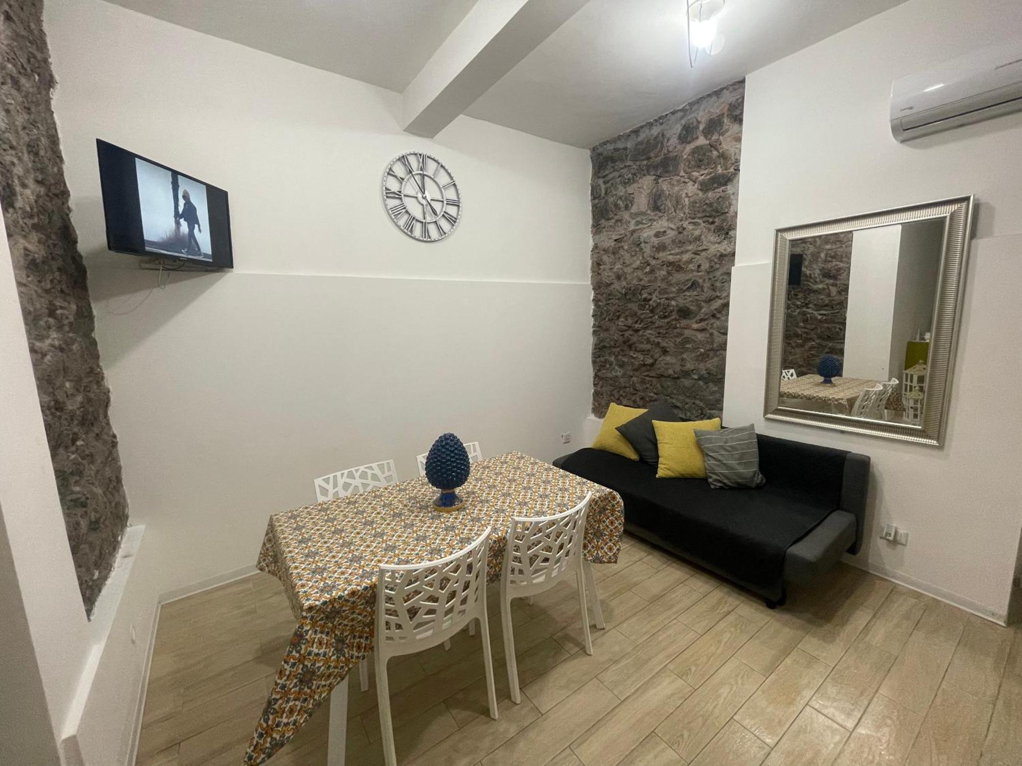 Ferienwohnung Cortile Corsica 13 Catania Exterior foto